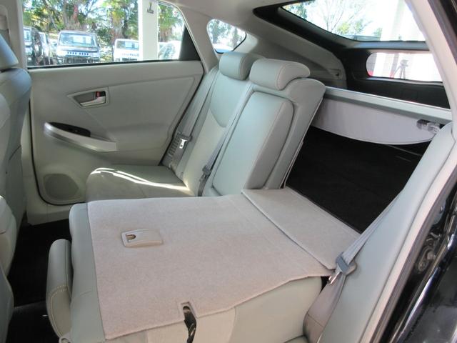 プリウス Gツーリングセレクション 後期型 ハーフレザー 純正ナビ フルセグ Bluetoothオーディオ バックカメラ ETC 音楽録音 ディスク再生 クルコン プッシュスタート ツーリングホイール LEDライト タイミングチェーン(19枚目)