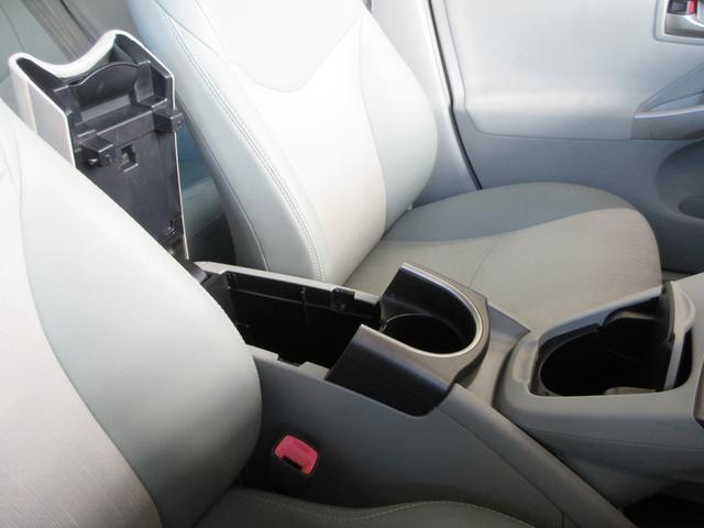 プリウス Gツーリングセレクション 後期型 ハーフレザー 純正ナビ フルセグ Bluetoothオーディオ バックカメラ ETC 音楽録音 ディスク再生 クルコン プッシュスタート ツーリングホイール LEDライト タイミングチェーン(38枚目)