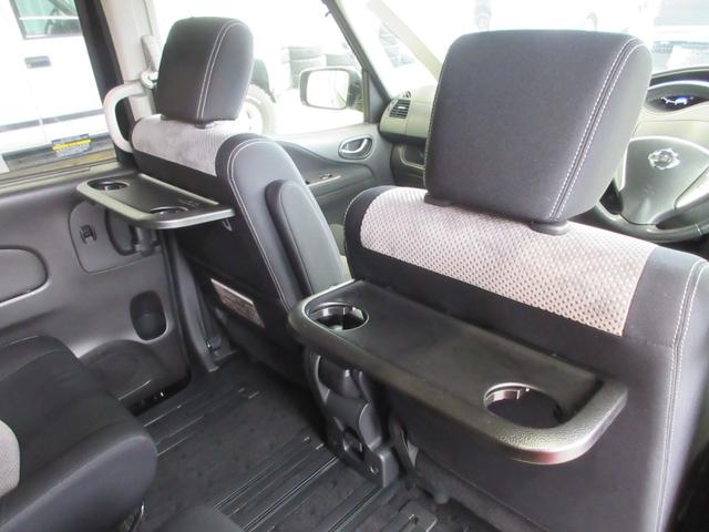 【欲しい装備がきっとみつかる】サンルーフ・本革シート・後席モニター・クルーズコントロール・アイドリングストップ・シートヒーター・ステアリングヒーター・ＥＴＣなども専門だからこその在庫数で選べます♪