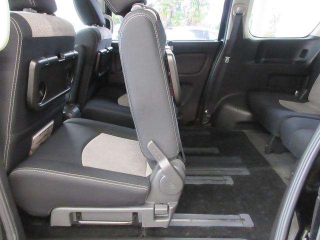 トップオート岩槻店は東北自動車道　岩槻インター　チェンジより３分♪大きな白い看板が目印です♪お客様駐車場も御座います！