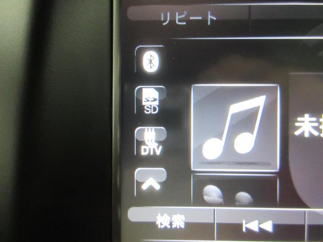 ジープ・グランドチェロキー SRT8 4WD 後期型 衝突軽減 サンルーフ ハーフレザー ナビ フルセグ Bluetooth 電動ゲート フロント・サイド・バックカメラ ETC2.0 シートヒーター シートクーラー レーダークルーズ 20インチアルミ(44枚目)