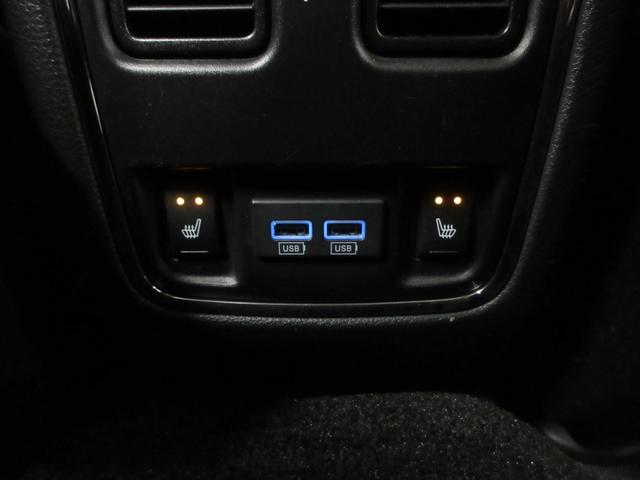 ジープ・グランドチェロキー SRT8 4WD 後期型 衝突軽減 サンルーフ ハーフレザー ナビ フルセグ Bluetooth 電動ゲート フロント・サイド・バックカメラ ETC2.0 シートヒーター シートクーラー レーダークルーズ 20インチアルミ(60枚目)