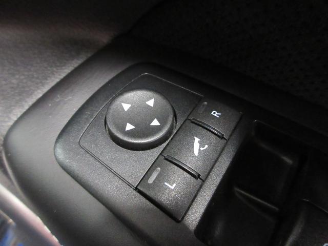 ジープ・グランドチェロキー SRT8 4WD 後期型 衝突軽減 サンルーフ ハーフレザー ナビ フルセグ Bluetooth 電動ゲート フロント・サイド・バックカメラ ETC2.0 シートヒーター シートクーラー レーダークルーズ 20インチアルミ(63枚目)