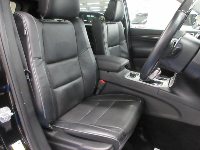 ジープ・グランドチェロキー サミット 4WD 後期型 後期型 ワンオーナー 衝突軽減 サンルーフ 黒革 Uコネクトナビ フルセグ Bluetooth 電動ゲート シートヒーター シートクーラ フロント・サイド・バックカメラ ETC2.0 20インチアルミ(18枚目)