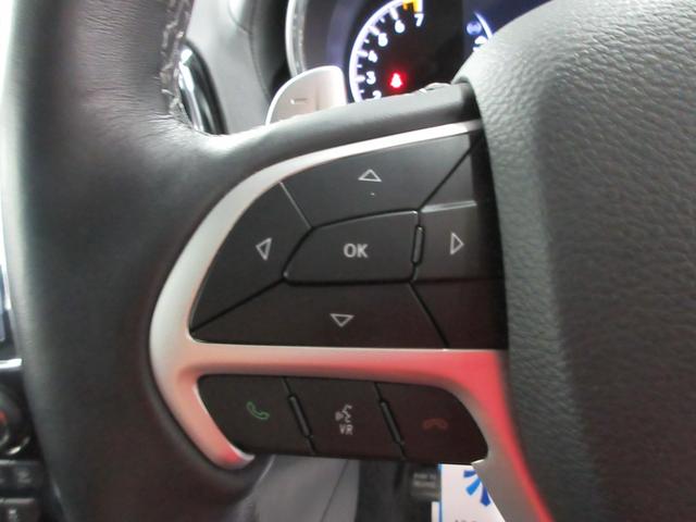 ジープ・グランドチェロキー サミット 4WD 後期型 後期型 ワンオーナー 衝突軽減 サンルーフ 黒革 Uコネクトナビ フルセグ Bluetooth 電動ゲート シートヒーター シートクーラ フロント・サイド・バックカメラ ETC2.0 20インチアルミ(56枚目)