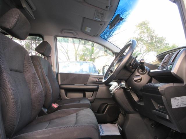 ステップワゴンスパーダ Z 両側電動ドア HDDナビ フルセグ 後席モニター 全周囲アラウンドビューカメラ ETC 障害物ソナー 音楽録音 ディスク再生 スマートキー HIDライト 社外アルミ タイミングチェーン(12枚目)