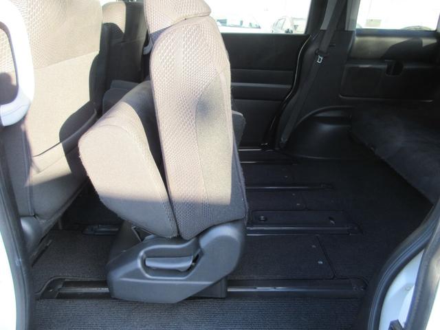 ステップワゴンスパーダ Z 両側電動ドア HDDナビ フルセグ 後席モニター 全周囲アラウンドビューカメラ ETC 障害物ソナー 音楽録音 ディスク再生 スマートキー HIDライト 社外アルミ タイミングチェーン(21枚目)