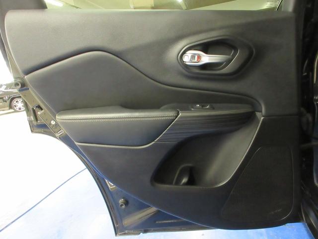 �y���S�����t�����݌ɗL��z�@�Փ˔�Q�y���u���[�L�E�����i�Փ˖h�~�j�u���[�L�E�A�N�Z�����݊ԈႢ�h�~���u�i�y�_�����݊ԈႢ�}���i�}�����u�j�E���[���L�[�v�A�V�X�g�i�Ԑ���E�x�񑕒u�j�Ȃǂ��݌ɂ���܂���