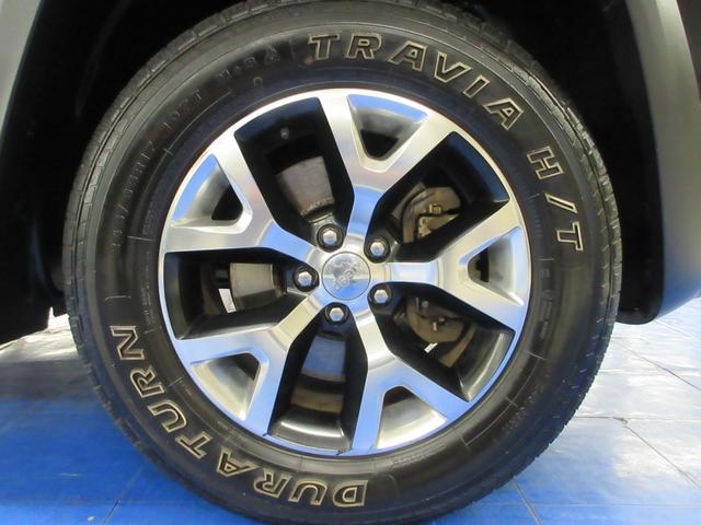 ジープ・チェロキー トレイルホーク　４ＷＤ　衝突軽減　ハーフレザー　Ｕコネクトナビ　フルセグ　Ｂｌｕｅｔｏｏｔｈ　電動ゲート　ドラレコ　サイド・バックカメラ　ＥＴＣ２．０　障害物ソナー　アダプティブクルコン　１７インチアルミ　タイミングチェーン（15枚目）