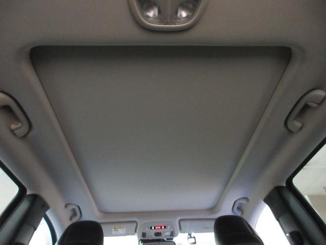 ジープ・チェロキー トレイルホーク　４ＷＤ　衝突軽減　ハーフレザー　Ｕコネクトナビ　フルセグ　Ｂｌｕｅｔｏｏｔｈ　電動ゲート　ドラレコ　サイド・バックカメラ　ＥＴＣ２．０　障害物ソナー　アダプティブクルコン　１７インチアルミ　タイミングチェーン（33枚目）