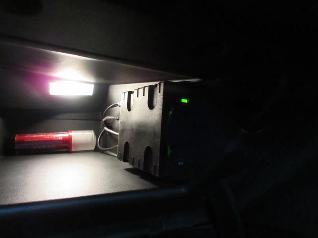 ジープ・チェロキー トレイルホーク　４ＷＤ　衝突軽減　ハーフレザー　Ｕコネクトナビ　フルセグ　Ｂｌｕｅｔｏｏｔｈ　電動ゲート　ドラレコ　サイド・バックカメラ　ＥＴＣ２．０　障害物ソナー　アダプティブクルコン　１７インチアルミ　タイミングチェーン（48枚目）