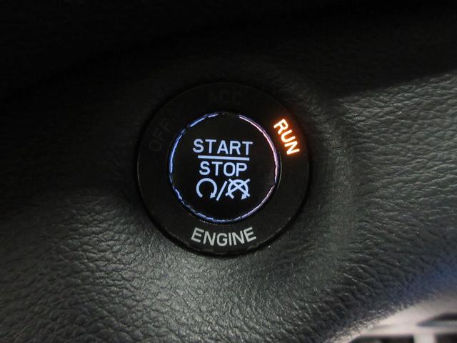 ジープ・チェロキー トレイルホーク　４ＷＤ　衝突軽減　ハーフレザー　Ｕコネクトナビ　フルセグ　Ｂｌｕｅｔｏｏｔｈ　電動ゲート　ドラレコ　サイド・バックカメラ　ＥＴＣ２．０　障害物ソナー　アダプティブクルコン　１７インチアルミ　タイミングチェーン（54枚目）