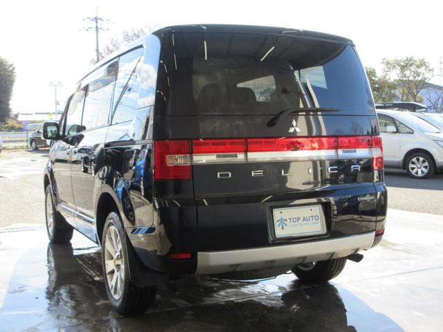 デリカＤ：５ シャモニー　４ＷＤ　両側電動ドア　ＨＤＤナビ　フルセグ　後席モニター　フロント・サイド・バックカメラ　ＥＴＣ　音楽録音機能　ディスク再生　スマートキー　１８インチアルミ　ＨＩＤライト　タイミングチェーン（9枚目）