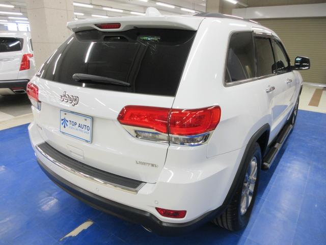 ジープ・グランドチェロキー リミテッド 4WD 後期型 黒革 電動ゲート Uコネクトナビ Bluetooth フロント・サイド・バックカメラ DVD再生 ETC2.0 ドラレコ クルコン ソナー シートヒータ シートクーラ HIDライト タイミングチェーン(7枚目)