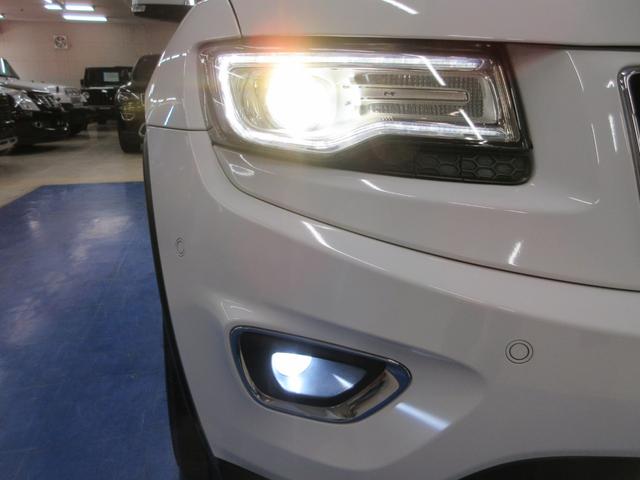 ジープ・グランドチェロキー リミテッド 4WD 後期型 黒革 電動ゲート Uコネクトナビ Bluetooth フロント・サイド・バックカメラ DVD再生 ETC2.0 ドラレコ クルコン ソナー シートヒータ シートクーラ HIDライト タイミングチェーン(13枚目)