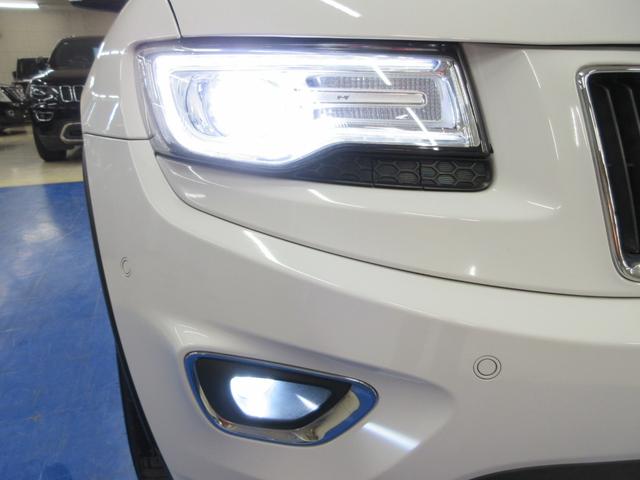 ジープ・グランドチェロキー リミテッド 4WD 後期型 黒革 電動ゲート Uコネクトナビ Bluetooth フロント・サイド・バックカメラ DVD再生 ETC2.0 ドラレコ クルコン ソナー シートヒータ シートクーラ HIDライト タイミングチェーン(14枚目)