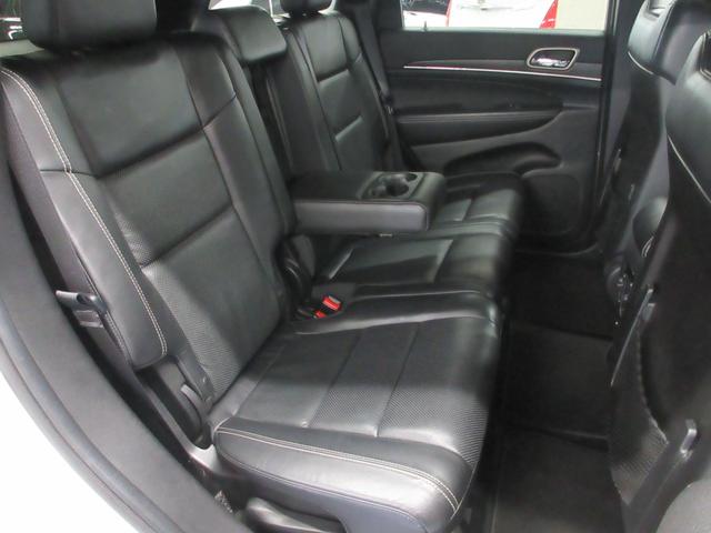 ジープ・グランドチェロキー リミテッド 4WD 後期型 黒革 電動ゲート Uコネクトナビ Bluetooth フロント・サイド・バックカメラ DVD再生 ETC2.0 ドラレコ クルコン ソナー シートヒータ シートクーラ HIDライト タイミングチェーン(27枚目)