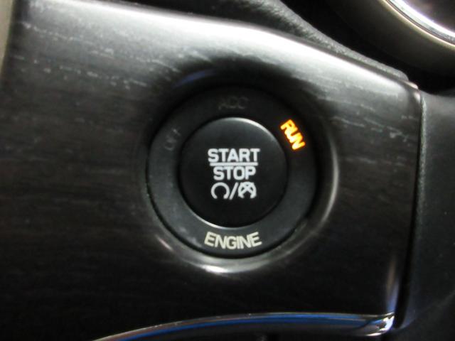 ジープ・グランドチェロキー リミテッド 4WD 後期型 黒革 電動ゲート Uコネクトナビ Bluetooth フロント・サイド・バックカメラ DVD再生 ETC2.0 ドラレコ クルコン ソナー シートヒータ シートクーラ HIDライト タイミングチェーン(55枚目)