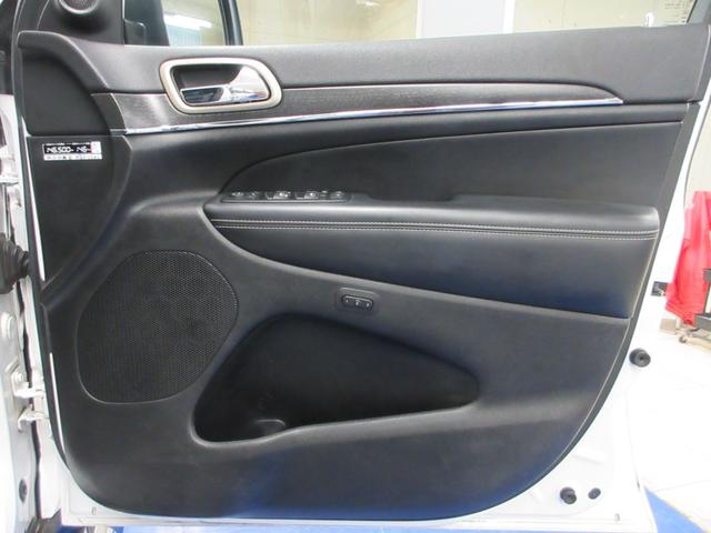 ジープ・グランドチェロキー リミテッド 4WD 後期型 黒革 電動ゲート Uコネクトナビ Bluetooth フロント・サイド・バックカメラ DVD再生 ETC2.0 ドラレコ クルコン ソナー シートヒータ シートクーラ HIDライト タイミングチェーン(59枚目)