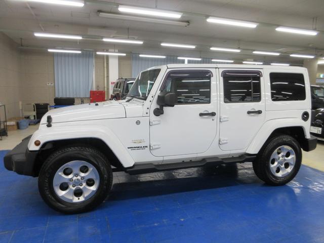 ジープ・ラングラーアンリミテッド サハラ　４ＷＤ　後期型　カロッツェリアナビ　フルセグ　Ｂｌｕｅｔｏｏｔｈ　前後ドラレコ　サイドカメラ　ＥＴＣ　クルーズコントロール　１８インチアルミ　レギュラーガソリン車（11枚目）