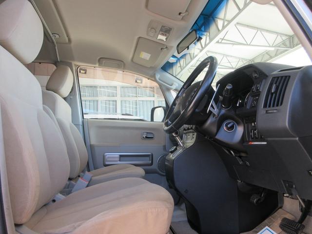 デリカＤ：５ Ｇ　プレミアム　４ＷＤ　両側電動ドア　電動リアゲート　ＨＤＤナビ　サイド・バックカメラ　ＥＴＣ　音楽録音　ディスク再生　クルーズコントロール　ロックフォード　スマートキー　ＨＩＤライト　１８インチアルミ　タイミングチェーン（12枚目）