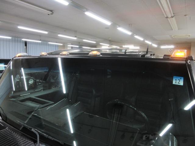 ハマーＨ２ ４ＷＤ　０５年モデル　サンルーフ　黒革シート　アルパインナビ　フルセグ　後席モニター　ＥＴＣ　クルーズコントロール　音楽録音　ディスク再生　シートヒーター　ＸＥＮＯＮエアロ　２０インチアルミ　タイミングチェーン（14枚目）