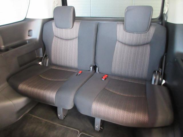 セレナ ハイウェイスター　Ｖセレクション＋セーフティ　ＳＨＶ　後期型　衝突軽減　両側電動ドア　８インチナビ　フルセグ　後席モニター　バックカメラ　ＥＴＣ　Ｂｌｕｅｔｏｏｔｈ　クルコン　リモコンスターター　ＵＳＢ端子　ＬＥＤライト　タイミングチェーン（25枚目）