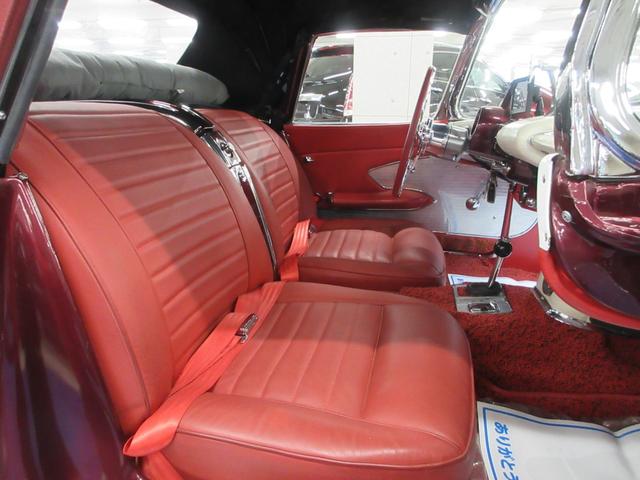 シボレーコルベット Ｃ１　コンバーチブル　１９６１年　レストア車　ハードトップ＆ソフトトップ付　３０５Ｖ８エンジン　ＡＴ４オーバードライブ　アメリカンレーシング　社外エアコン　４輪ディスクブレーキ　車高調　社外オーディオ　バックカメラ　ＥＴＣ　シートヒーター　全塗装（49枚目）