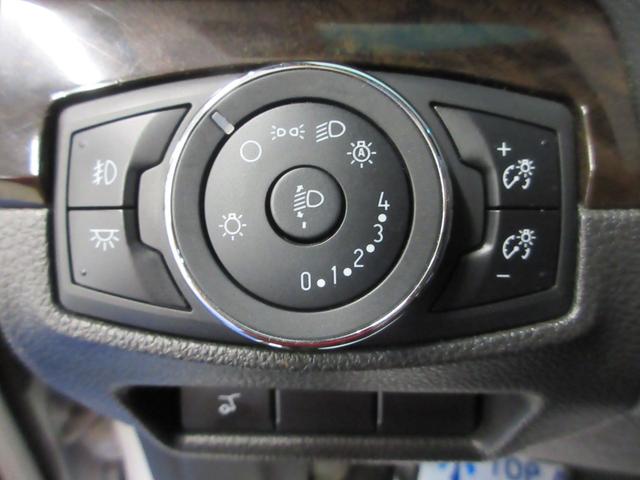 エクスプローラー リミテッド　エコブースト　２ＷＤ　サンルーフ　黒革　電動ゲート　ディスプレイオーディオ　Ｂｌｕｅｔｏｏｔｈ　シートヒーター　シートクーラー　ＥＴＣ　フロント・サイド・バックカメラ　障害物ソナー　クルコン　ＨＩＤ　タイミングチェーン（54枚目）