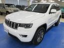 ジープ・グランドチェロキー ラレード　４ＷＤ　後期型　ワンオーナー　Ｕコネクトナビ　フルセグ　Ｂｌｕｅｔｏｏｔｈ　フロント・サイド・バックカメラ　ＥＴＣ２．０　ドラレコ　クルコン　ブラインドスポット　障害物ソナー　１８インチアルミ　タイミングチェーン（6枚目）