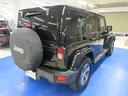 ジープ・ラングラーアンリミテッド サハラ　４ＷＤ　後期型　黒革シート　メモナビ　フルセグ　サイド・バックカメラ　ＥＴＣ　ドラレコ　クルーズコントロール　シートヒーター　音楽録音機能　ディスク再生　キーレス　１８インチアルミ　レギュラーガソリン仕様（7枚目）