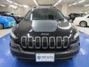 ジープ・チェロキー トレイルホーク　４ＷＤ　衝突軽減　ハーフレザー　Ｕコネクトナビ　フルセグ　Ｂｌｕｅｔｏｏｔｈ　電動ゲート　ドラレコ　サイド・バックカメラ　ＥＴＣ２．０　障害物ソナー　アダプティブクルコン　１７インチアルミ　タイミングチェーン（8枚目）