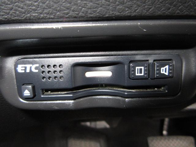 ヴェゼル Ｘ・ホンダセンシング　純正メモリーナビＢｌｕｅｔｏｏｔｈＥＴＣＲカメラワンオーナー　Ｗエアバッグ　盗難防止　禁煙　アクティブクルーズコントロール　オートエアコン　衝突軽減ブレ－キ　パワステ　整備記録簿　カーテンエアバック（10枚目）