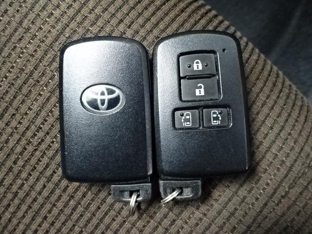 シエンタ ハイブリッドG ナビゲーションETC両側電動スライドドアリアカメラアルミホイールワンオーナー7人 ブレーキサポート 電動格納式ドアミラー USB接続 LEDライト Bカメラ 地デジ Aライト 衝突安全ボディ クルコン(14枚目)