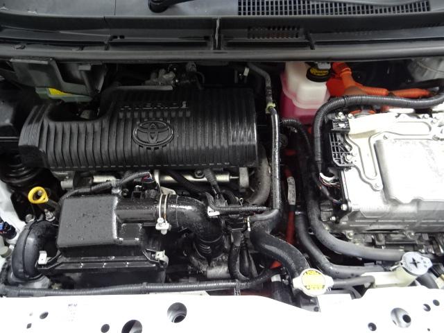 シエンタ ハイブリッドG ナビゲーションETC両側電動スライドドアリアカメラアルミホイールワンオーナー7人 ブレーキサポート 電動格納式ドアミラー USB接続 LEDライト Bカメラ 地デジ Aライト 衝突安全ボディ クルコン(18枚目)