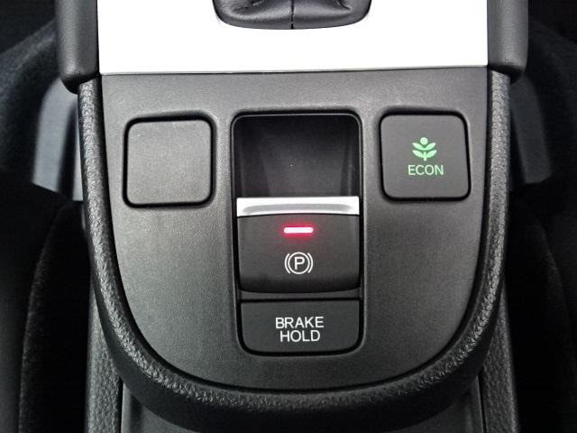 フィット e:HEVホーム 当社デモカー HondaSENSING メモリーナビ リアカメラ ETC USB Bluetooth パーキングセンサー LEDライト 前後誤発進抑制機能 クリソナ 助手席エアバッグ 運転席エアバッグ(10枚目)