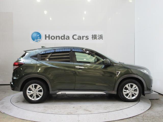 ヴェゼル ハイブリッドＸ　メモリーナビ　リヤカメラ　ＥＴＣ　ワンセグＴＶ　Ｂｌｕｅｔｏｏｔｈ　ＵＳＢ　インターナビ　ワンオーナー　Ａクルーズ　セキュリティアラーム　ＶＳＡ　整備記録簿　ナビＴＶ　スマートキ　ワンセグテレビ　ＰＳ（21枚目）