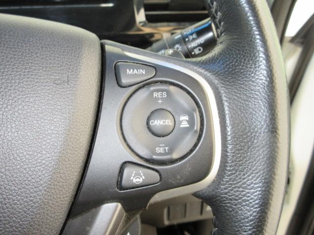 ステップワゴンスパーダ スパーダホンダセンシング　８人　ＨｏｎｄａＳＥＮＳＩＮＧ　ドラレコ　メモリーナビ　リヤカメラ　ＥＴＣ　フルセグＴＶ　純正アルミホイール　盗難防止　助手席エアバッグ　Ｗパワスラ　記録簿有　地デジ　サイドエアバッグ　ＬＥＤライト（8枚目）