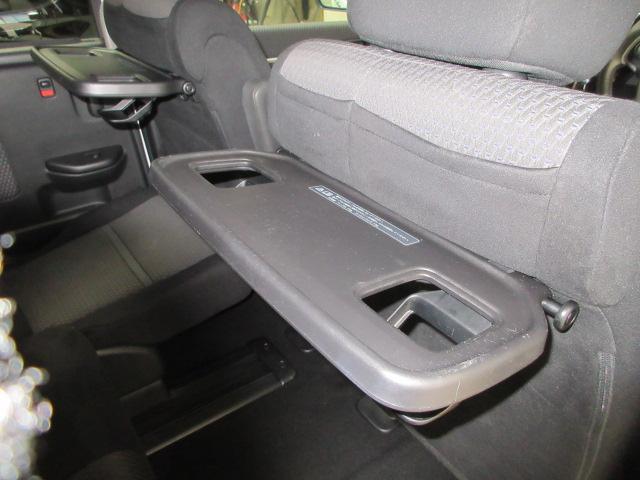 ステップワゴンスパーダ スパーダホンダセンシング　８人　ＨｏｎｄａＳＥＮＳＩＮＧ　ドラレコ　メモリーナビ　リヤカメラ　ＥＴＣ　フルセグＴＶ　純正アルミホイール　盗難防止　助手席エアバッグ　Ｗパワスラ　記録簿有　地デジ　サイドエアバッグ　ＬＥＤライト（18枚目）