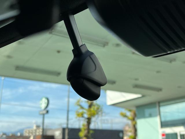 N-VAN+スタイル ファン・ターボ リフトアップ車 社外アルミホイール 純正ナビゲーション 前後ドライブレコーダー ETC USBポート ナビTV 電格ミラー キーレスエントリー 横滑り防止機能 レーンキープ DVD フルセグTV(3枚目)