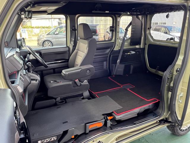 N-VAN+スタイル ファン・ターボ リフトアップ車 社外アルミホイール 純正ナビゲーション 前後ドライブレコーダー ETC USBポート ナビTV 電格ミラー キーレスエントリー 横滑り防止機能 レーンキープ DVD フルセグTV(5枚目)