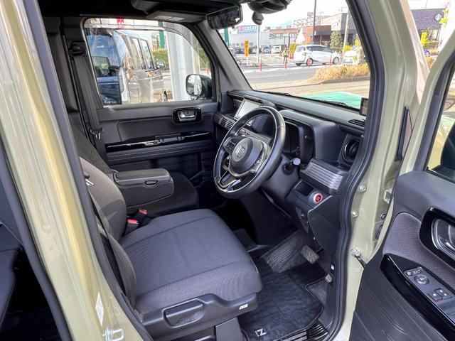 N-VAN+スタイル ファン・ターボ リフトアップ車 社外アルミホイール 純正ナビゲーション 前後ドライブレコーダー ETC USBポート ナビTV 電格ミラー キーレスエントリー 横滑り防止機能 レーンキープ DVD フルセグTV(6枚目)