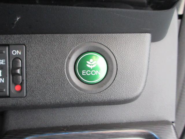 ステップワゴンスパーダ ｅ：ＨＥＶスパーダＧホンダセンシング　７人　ＨｏｎｄａＳＥＮＳＩＮＧ　前後ドラレコ　メモリーナビ　リヤカメラ　ＥＴＣ　フルセグＴＶ　純正アルミホイール　ワンオーナー　ウォークスルー　ＬＥＤライト　ドライブレコーダ　セキュリティアラーム（14枚目）