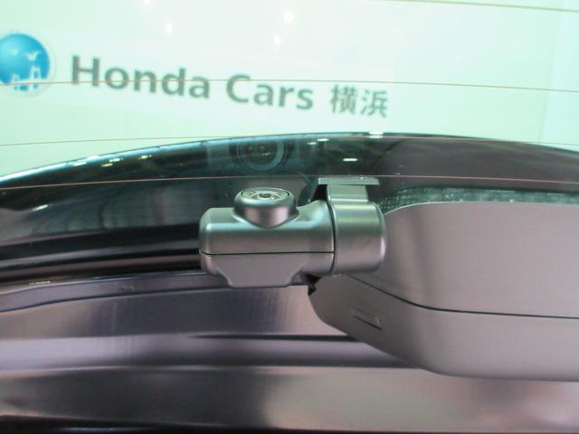 N-ONE プレミアム HondaSENSING 前後ドラレコ メモリーナビ リヤカメラ ETC2.0 シートヒーター 純正アルミホイール ワンオーナー USBポート レーンキープ 衝突軽減 DVD再生 ESC LED(6枚目)
