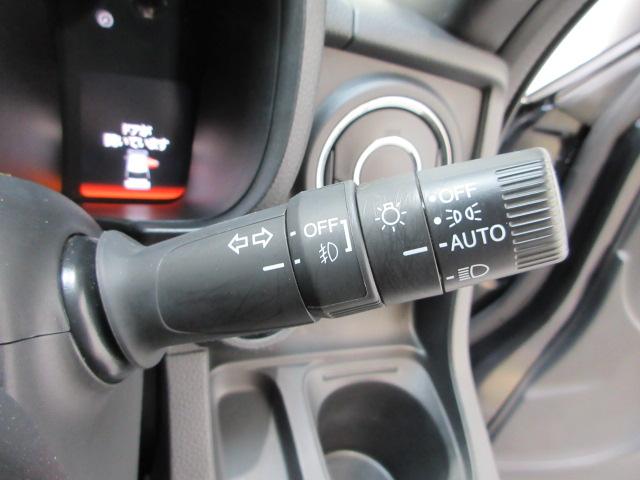 N-ONE プレミアム HondaSENSING 前後ドラレコ メモリーナビ リヤカメラ ETC2.0 シートヒーター 純正アルミホイール ワンオーナー USBポート レーンキープ 衝突軽減 DVD再生 ESC LED(9枚目)