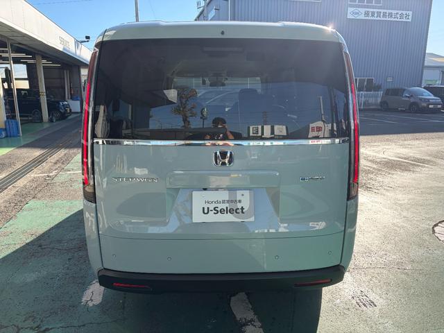 ステップワゴン ｅ：ＨＥＶエアー　当社デモカーナビマルチカメラドラレコＥＴＣ　前後誤発進抑制　パワーステアリング　両側Ｐスライドドア　助手席エアバッグ　ＵＳＢ接続　サイドカーテンエアバック　パーキングセンサー　ＬＥＤヘッドランプ（7枚目）