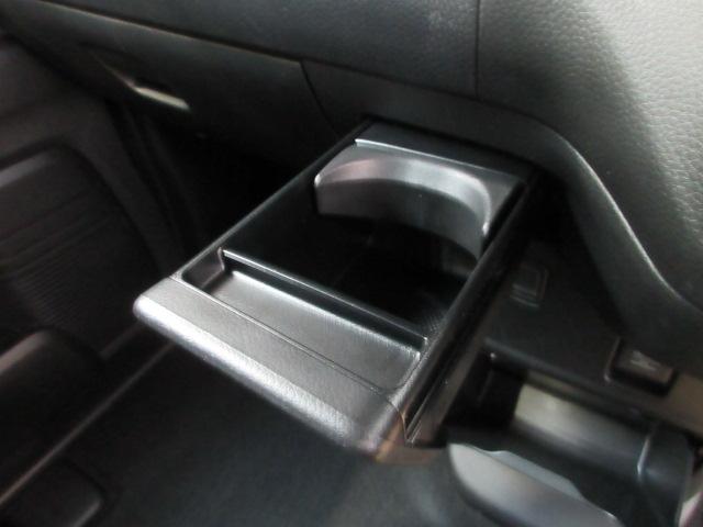 Ｎ－ＢＯＸカスタム Ｌターボ　ＨｏｎｄａＳＥＮＳＩＮＧ　ドラレコ　メモリーナビ　リアカメラ　両側電動スライドドア　シートヒーター　パドルシフト　Ｂｌｕｅｔｏｏｔｈ　ワンオーナー　地デジチューナー　衝突軽減ブレーキサポート　ＰＳ（14枚目）