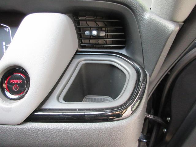フィット e:HEVRS HondaSENSING 前後ドラレコ メモリーナビ リアカメラ ETC2.0 Bluetooth USB パドルシフト 純正アルミ ドアバイザー ワンオーナー エアバッグ ナビ&TV Dレコ ABS(12枚目)