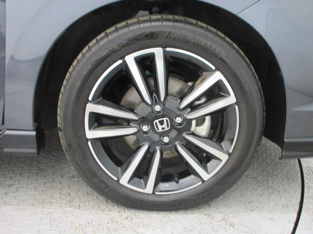 フィット e:HEVRS HondaSENSING 前後ドラレコ メモリーナビ リアカメラ ETC2.0 Bluetooth USB パドルシフト 純正アルミ ドアバイザー ワンオーナー エアバッグ ナビ&TV Dレコ ABS(26枚目)