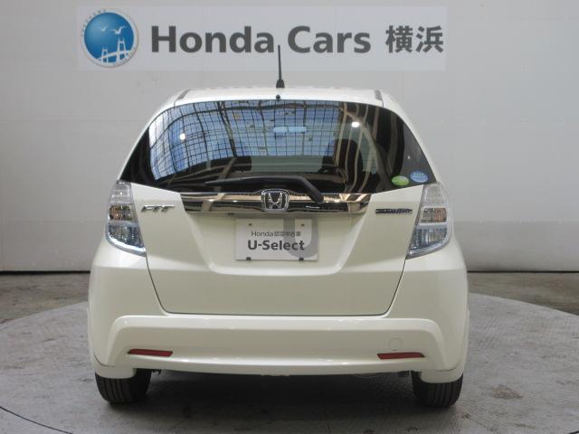 フィットハイブリッド ベースグレード ドラレコ メモリーナビ リアカメラ ETC クルーズコントロール USB DVD再生 ワンセグTV ドアバイザー Aストップ ドライブレコーダ 運転席助手席エアバック Cコントロール 記録簿付 ABS(18枚目)